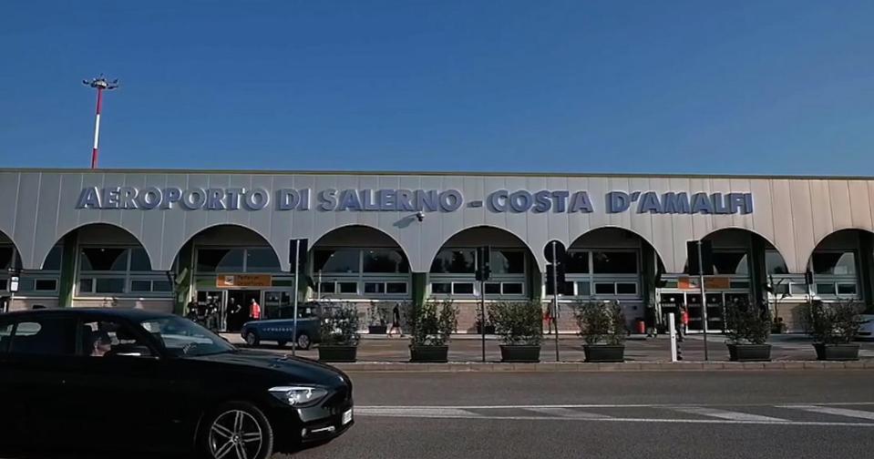 Apartmán Dimora Del Corso Salerno Exteriér fotografie