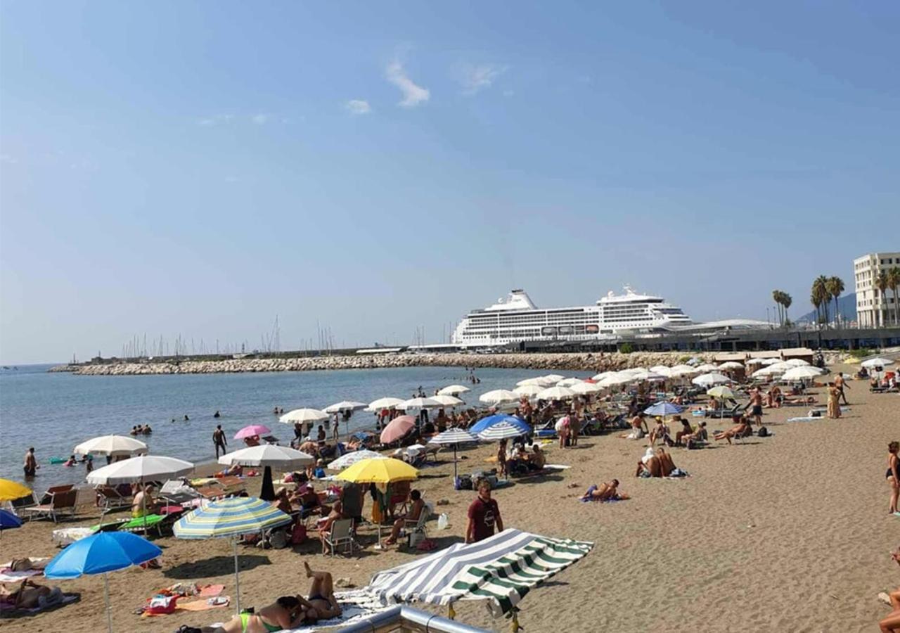 Apartmán Dimora Del Corso Salerno Exteriér fotografie
